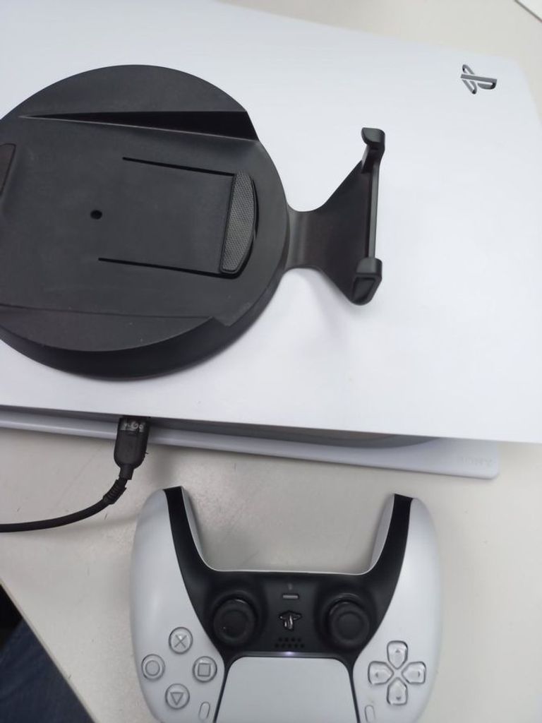 Купить Sony PlayStation 5 825GB Б/У