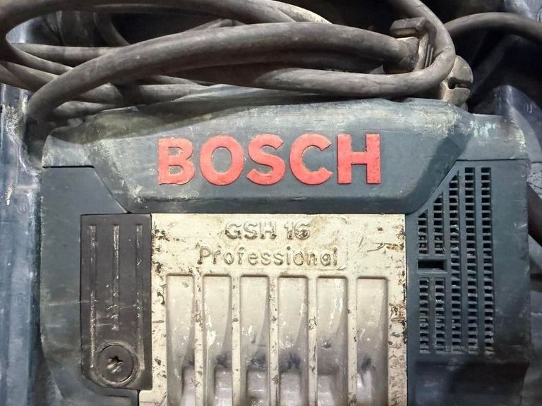 Дешиво Bosch GSH 16-28 (0611335000) с ломбарда