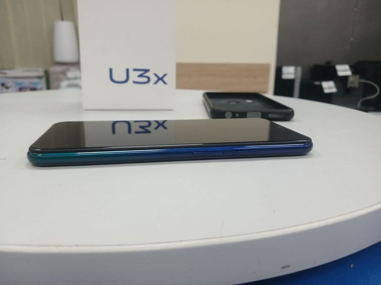 Дешево Vivo u3x v1928a 3/32gb з ломбарду