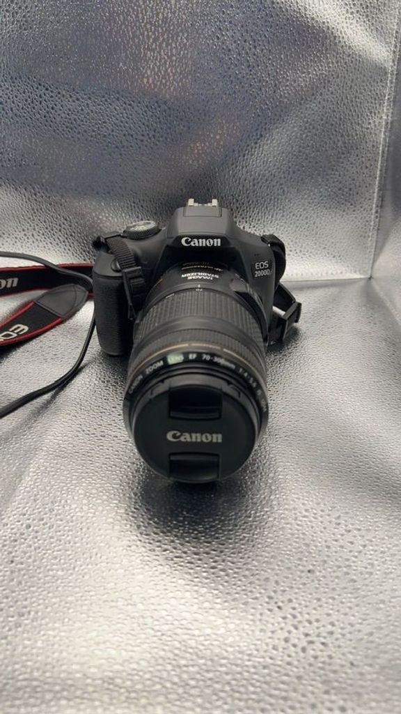 Купить Canon eos 2000d+ef 70-300mm f/4.0-5.6 is usm Б/У