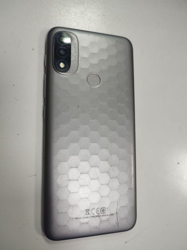 Дешиво Motorola e20 2/32gb с ломбарда