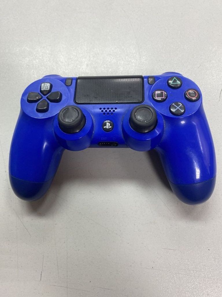 Купити Sony DualShock 4 V2 Black (9870357) Б/У