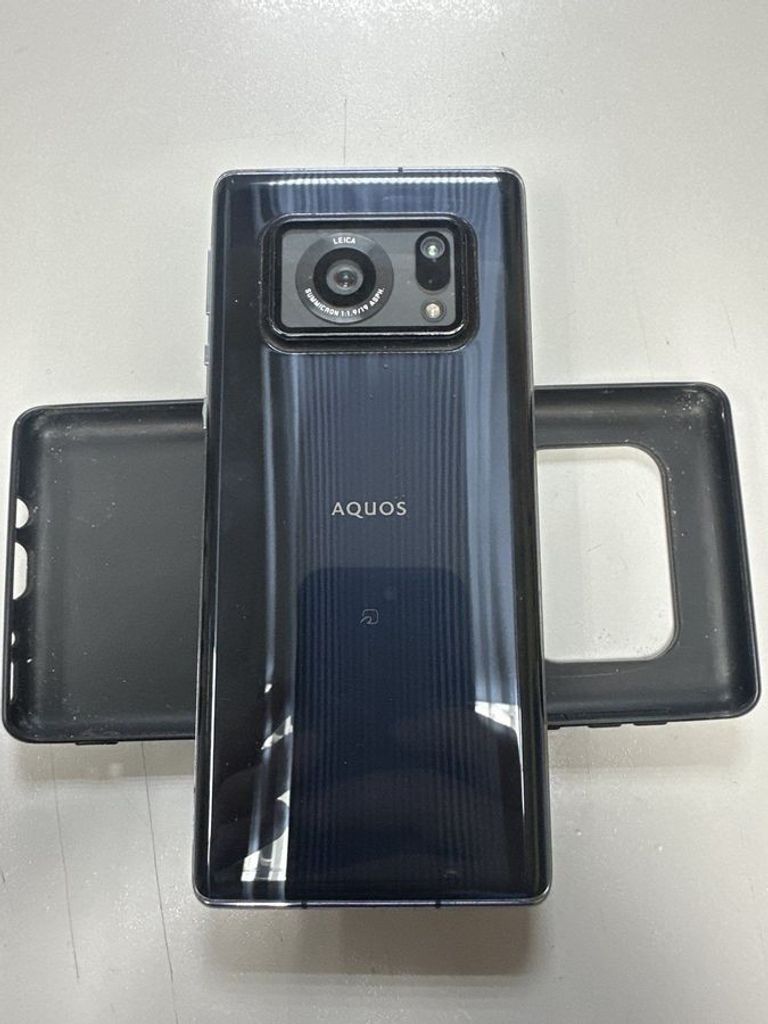 Купить Sharp sharp aquos r6 12/128gb Б/У