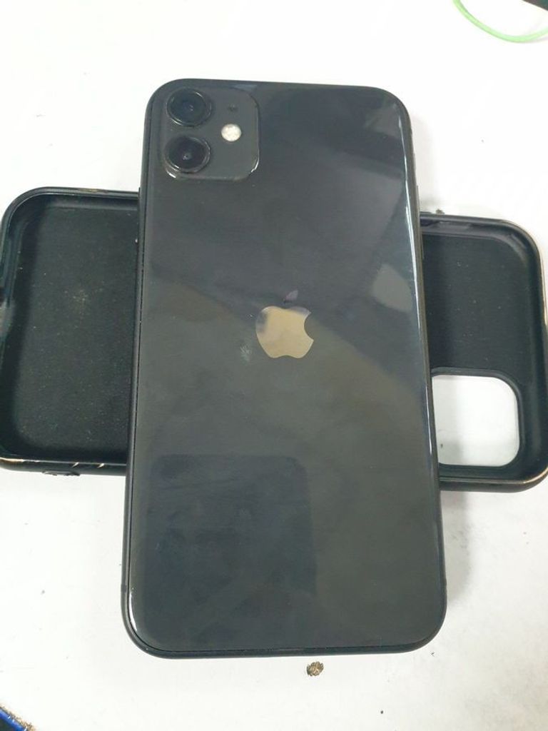 Оголошення Apple iPhone 11 64GB White (MWL82) Б/У