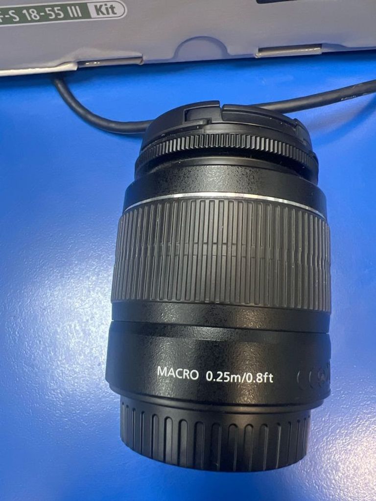 Canon eos 2000d kit ef-s 18-55mm f/3.5-5.6 iii Код:01-200803970. Изображение 6