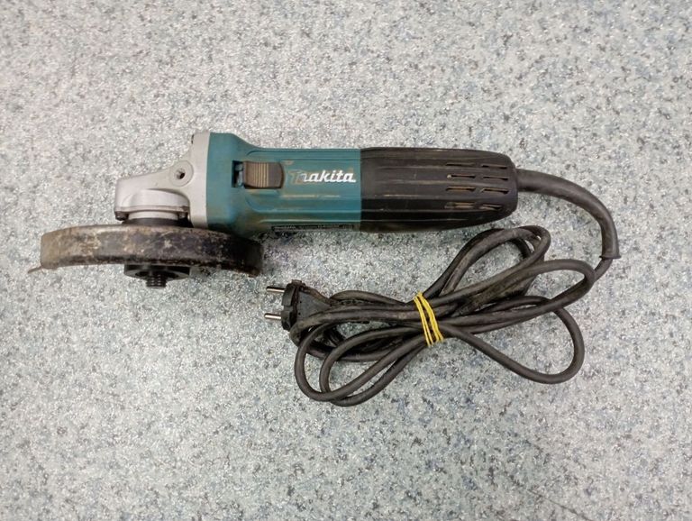 Купить Makita GA5030 Б/У