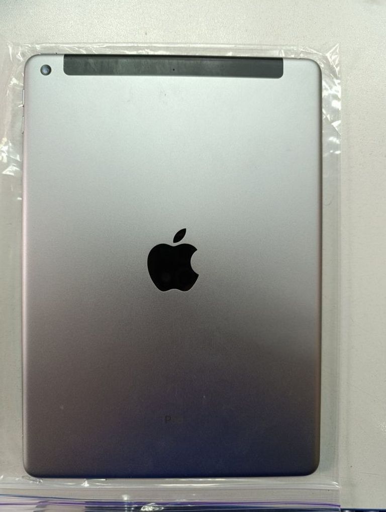 Дешево Apple ipad 9.7 5gen wi-fi 32gb з ломбарду