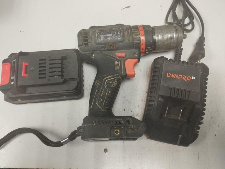 Купити Dnipro-M cd-201hbc compact 1акб 4ah зп Б/У