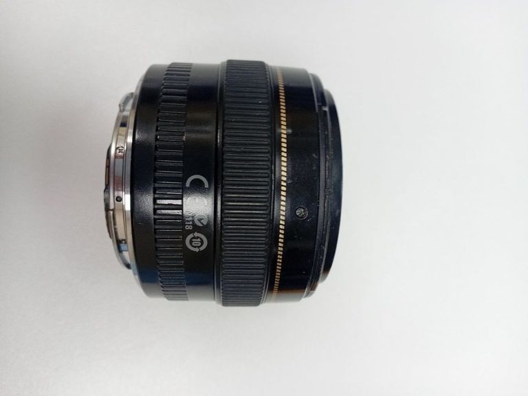 Купити Canon ef 50 mm 1/1.4 Б/У