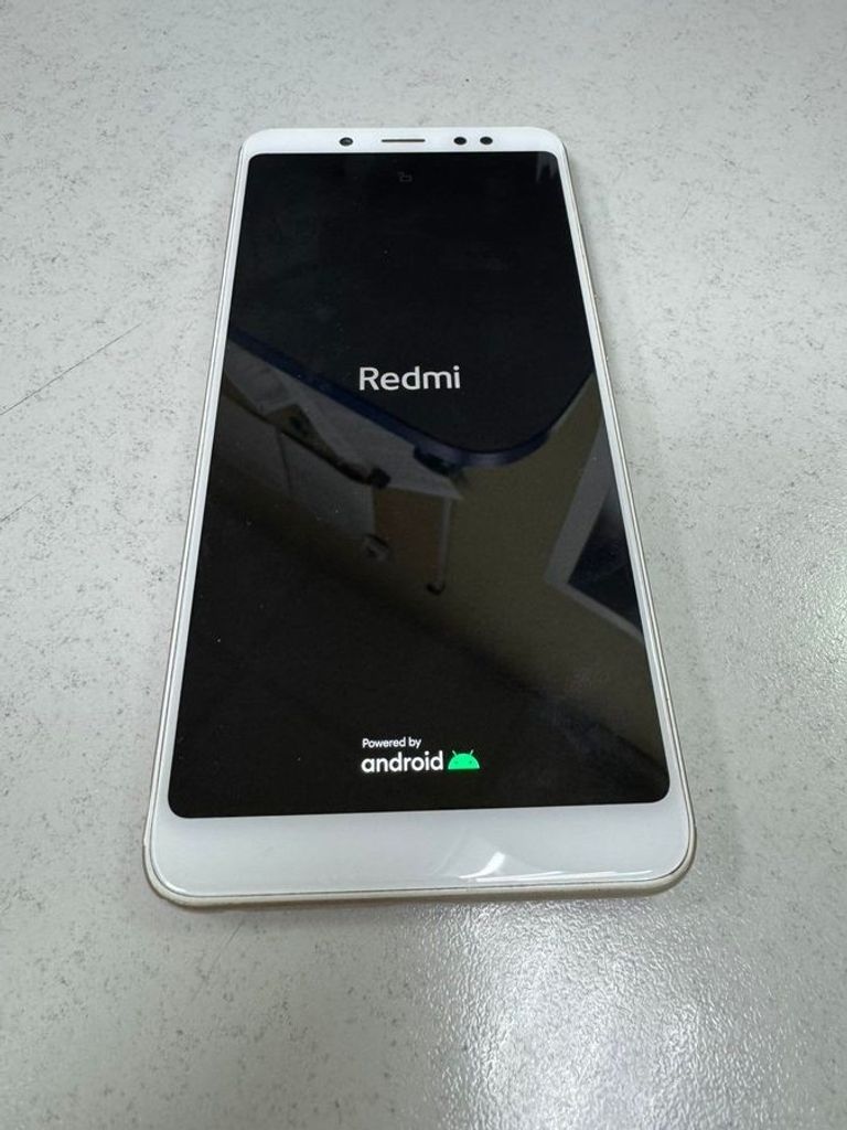 Купить Xiaomi Redmi Note 5 3/32GB Black Б/У