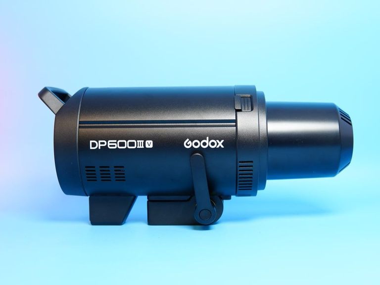 Купити Godox DP600III-V. 600 Вт Б/У