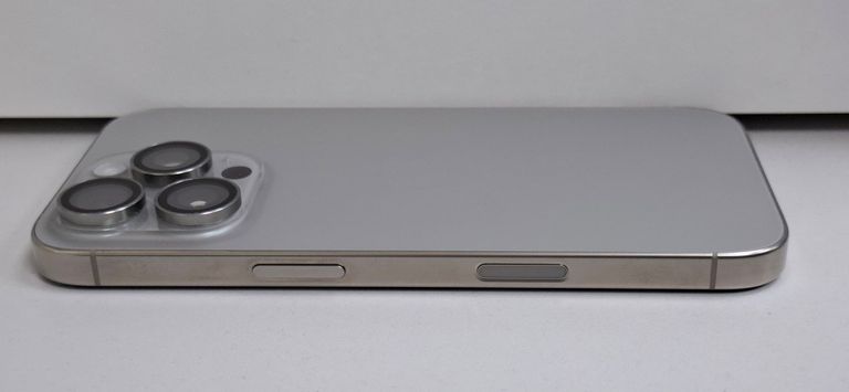 Apple iphone 16 pro 128gb Код:01-200842348. Зображення 10