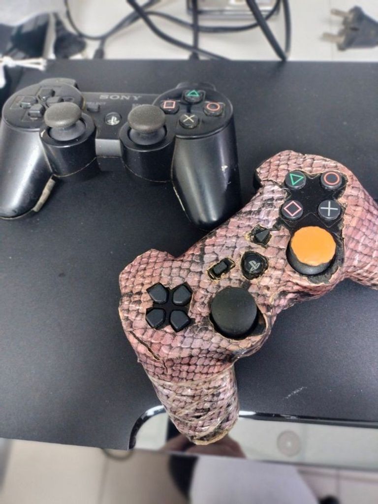 Купити Sony playstation 3 slim 250gb Б/У