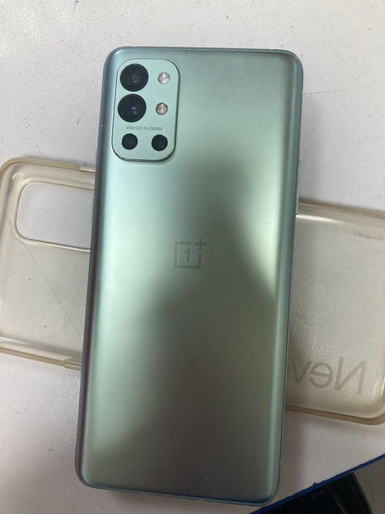 Оголошення Oneplus 9r 12/256gb Б/У