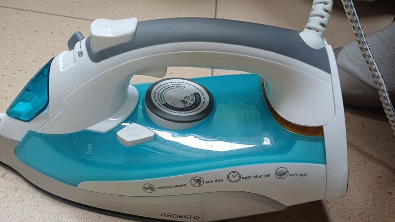 Дешиво Ardesto IR-C2228-TQ с ломбарда