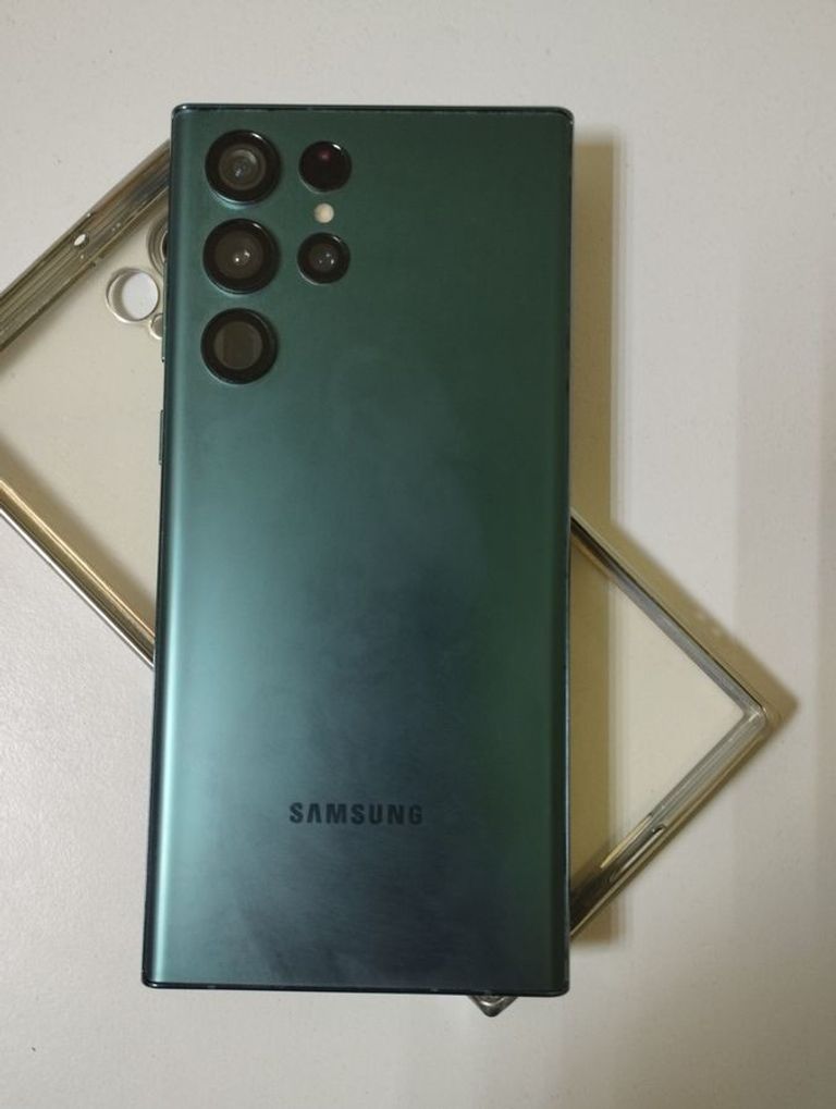 Дешево Samsung galaxy s22 ultra 8/128gb з ломбарду