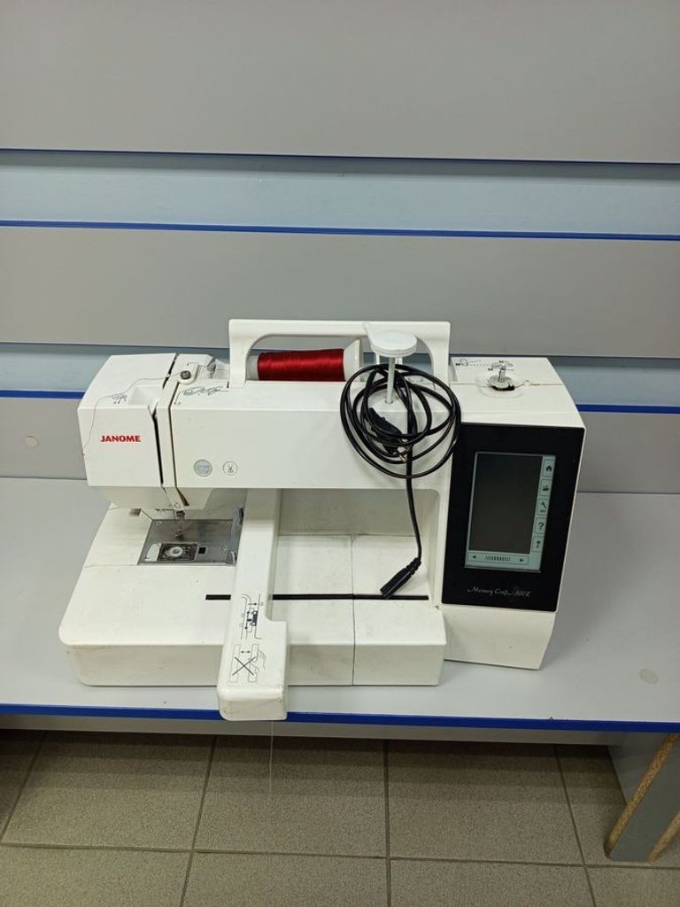 Купить Janome Memory Craft 500E Б/У