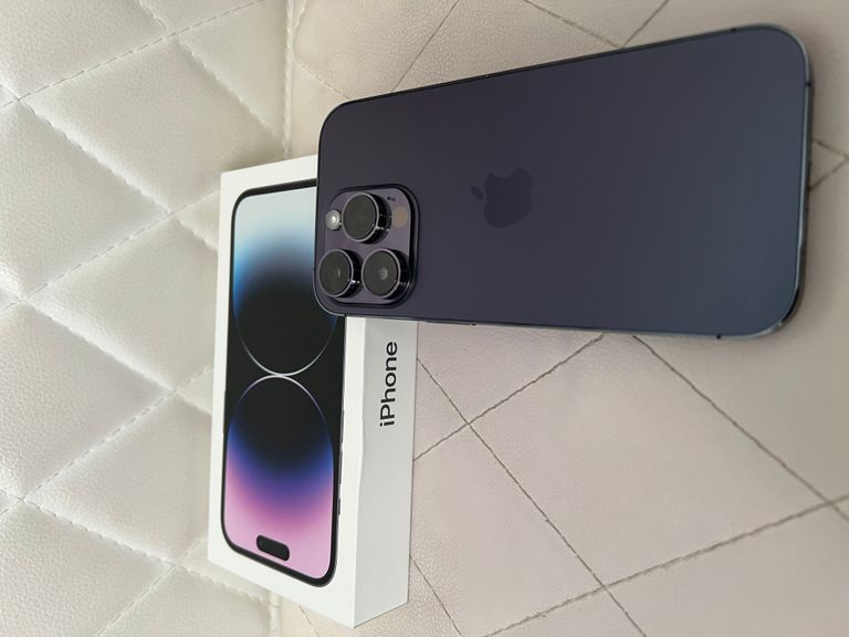 Купити Apple iPhone 14 Pro 256GB Deep Purple (MQ1F3) Б/У