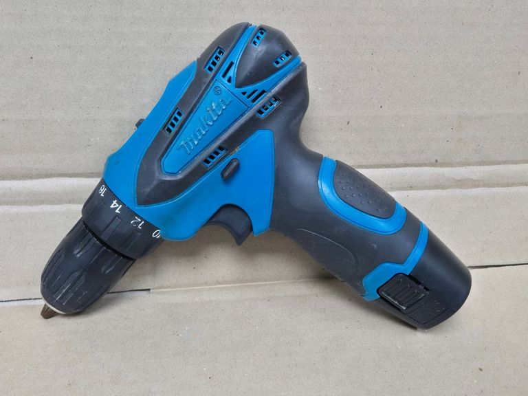 Объявление Makita df 330 dwe 2акб+зп - копія Б/У