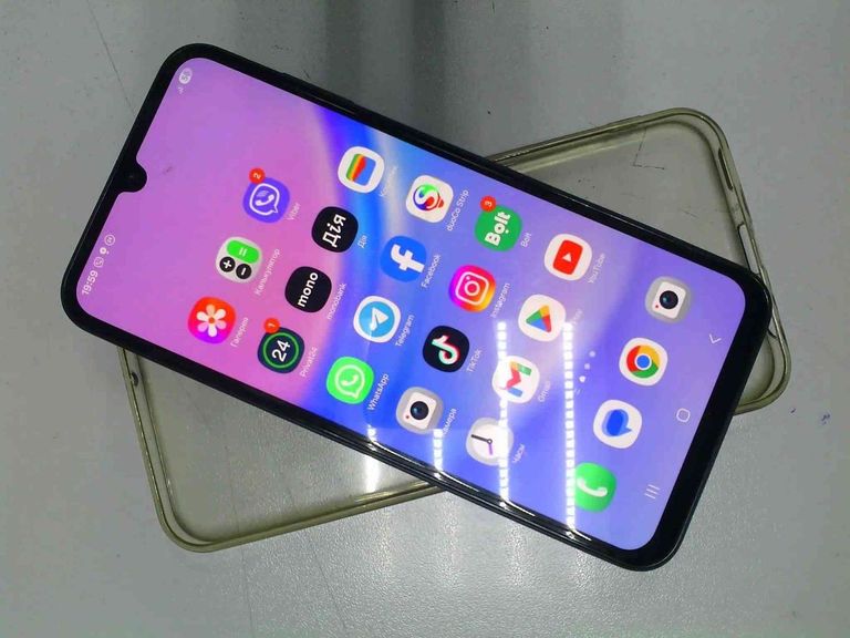 Оголошення Samsung galaxy a15 sm-a155f 4/128gb Б/У