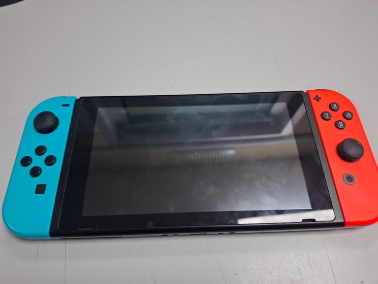 Купить Nintendo switch Б/У