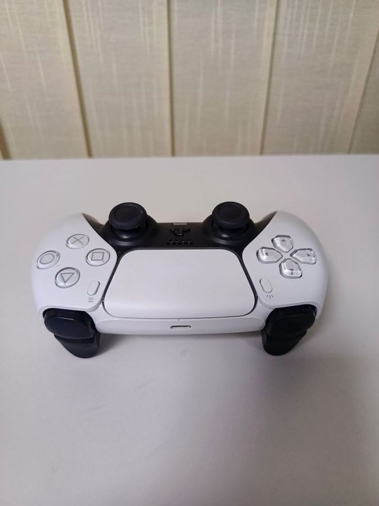 Оголошення Sony DualSense Black Б/У