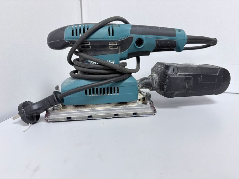 Оголошення Makita BO3710 Б/У