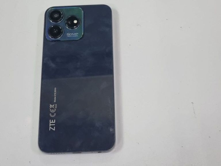 Дешево Zte Blade V50 Design 8/128GB Black з ломбарду