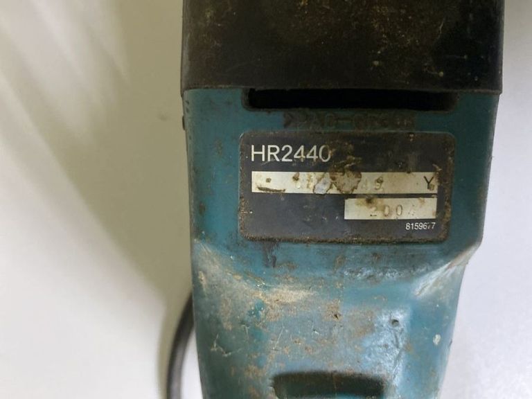 Дешево Makita hr 2440 з ломбарду