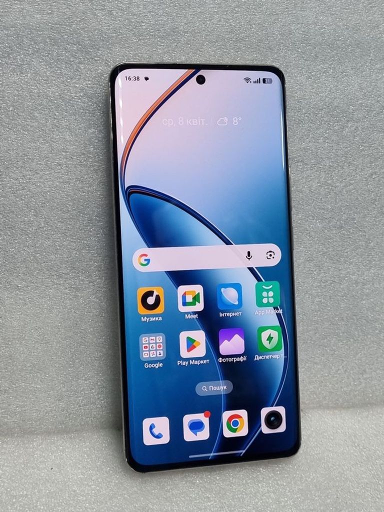 Купити Realme 12 pro 5g 8/256gb Б/У