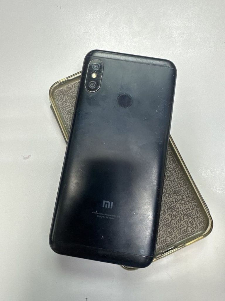 Дешево Xiaomi redmi 6 pro 4/64gb з ломбарду