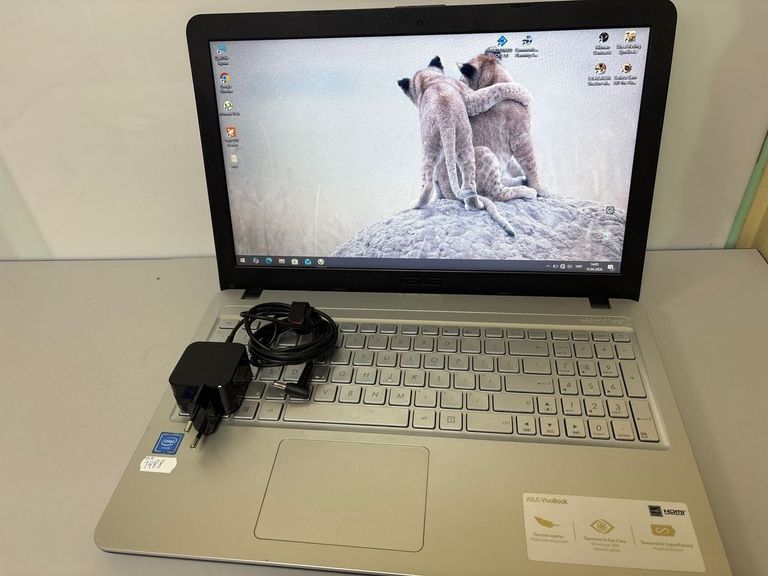 Купити Asus 15/celeron n4000 ddr4/4gb ddr4/hdd 500 gb/ssd *відсутній/*інтегрована Б/У