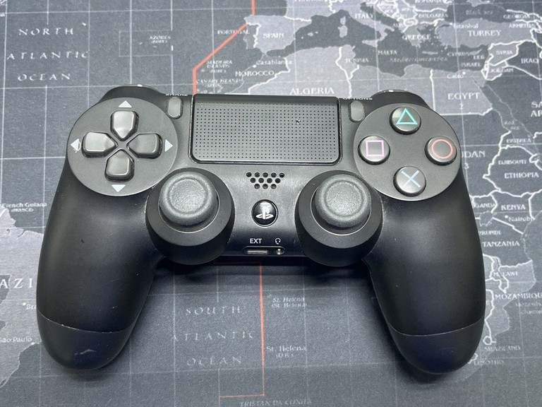 Купить Sony PS4 DualShock 4 Wireless Controller Б/У