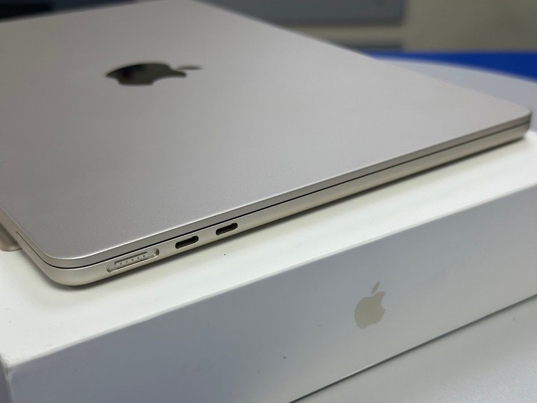 Apple macbook air 13.6/ m2 / ram 16gb/ ssd 256gb/ gpu 8 core Код:01-200938273. Зображення 5