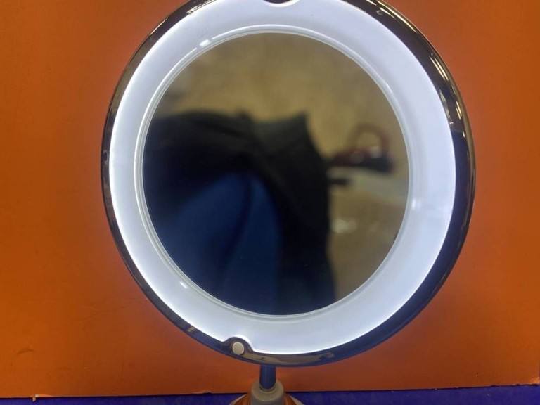 Оголошення Gntm make up mirror Б/У