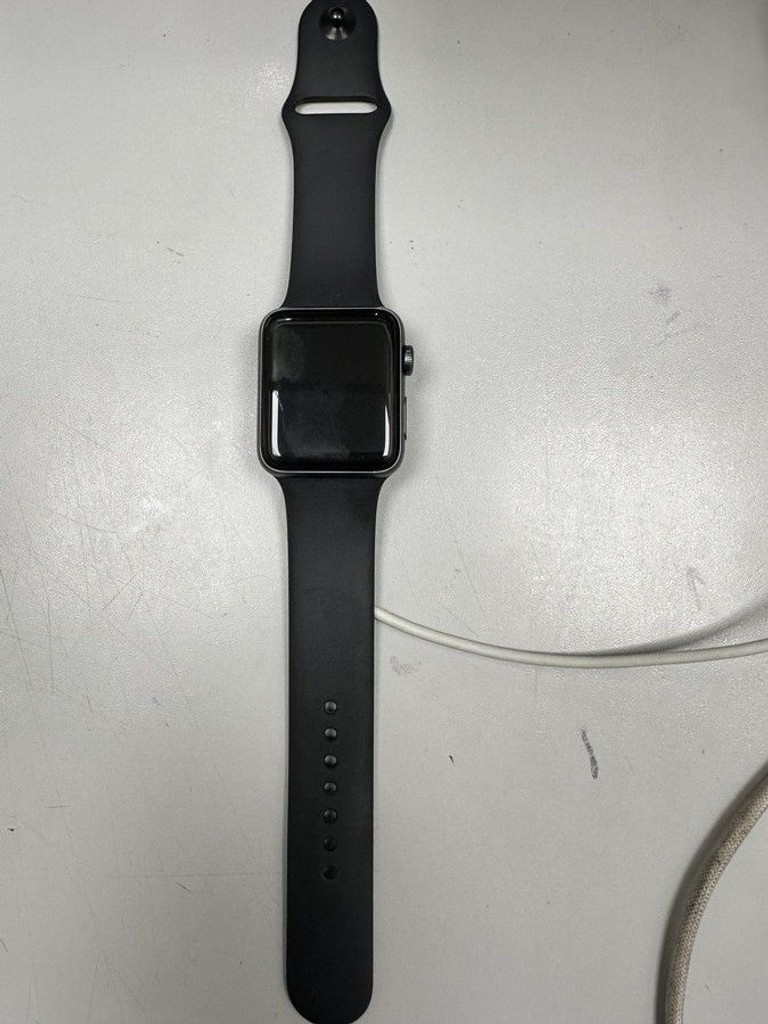 Дешево Apple watch series 3 gps 42mm aluminium case a1859 з ломбарду