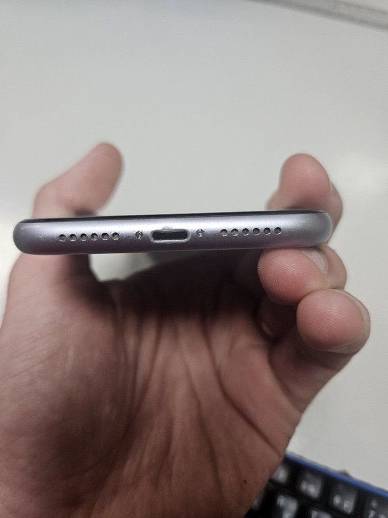 Дешево Apple iphone 11 64gb з ломбарду