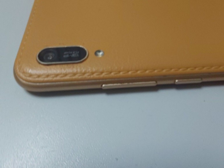 Дешево Huawei y6 2019 2/32gb з ломбарду