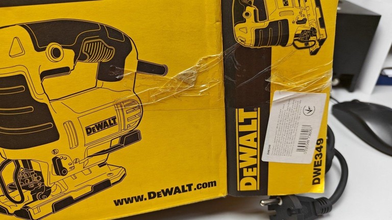 Розпродаж Dewalt DWE349, продавець Техноскарб