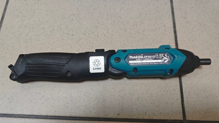 Розпродаж Makita DF001DW, продавець Техноскарб