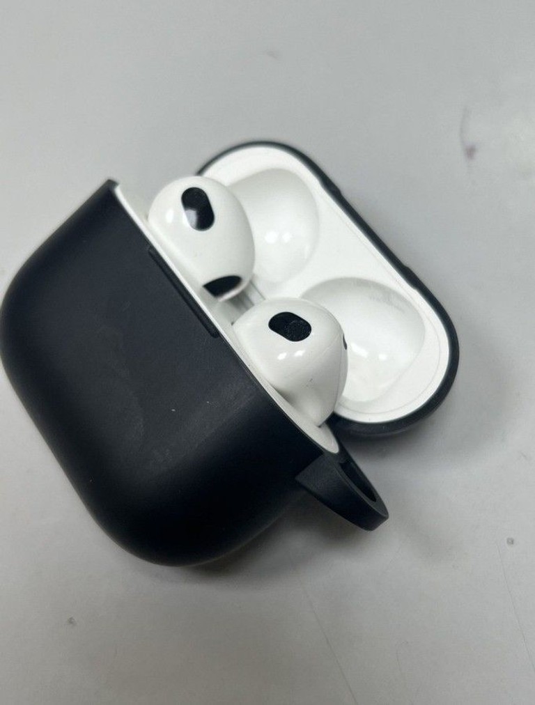 Купити Apple airpods 3rd generation Б/У