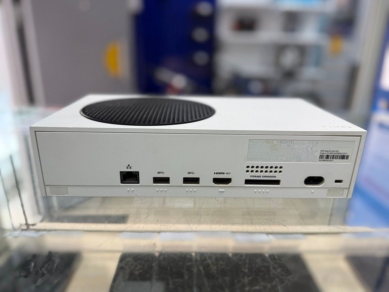 Дешево Microsoft xbox series s 512gb з ломбарду