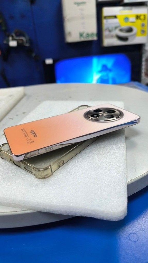 Oppo reno 12f 8/512gb cph2687 Код:01-201022550. Изображение 6