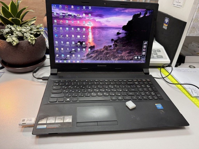 Купить Lenovo 15/celeron n2840 ddr3/4gb ddr3/hdd 500 gb/ssd *відсутній/*інтегрована Б/У