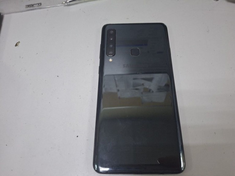 Дешево Samsung galaxy a9 2018 6/128gb з ломбарду