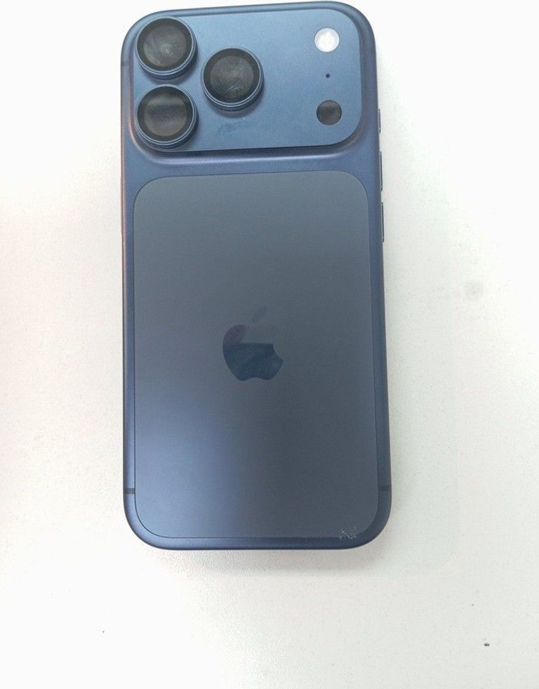 Apple iPhone 17 Pro 256GB Deep Blue (MG8J4) Код:01-201042721. Зображення 6