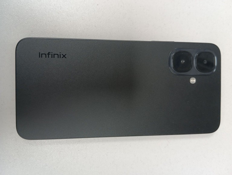 Оголошення Infinix smart 10 4/128gb Б/У