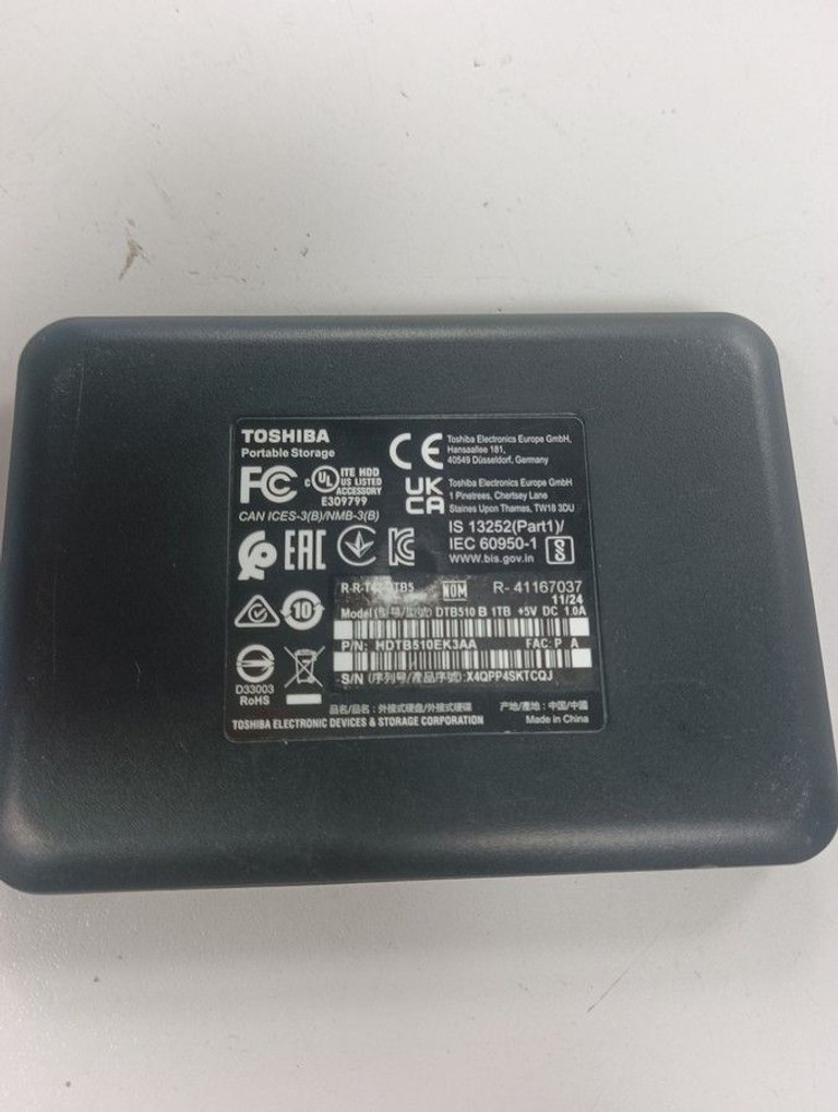 Дешево Toshiba canvio basics 2022 1 tb з ломбарду
