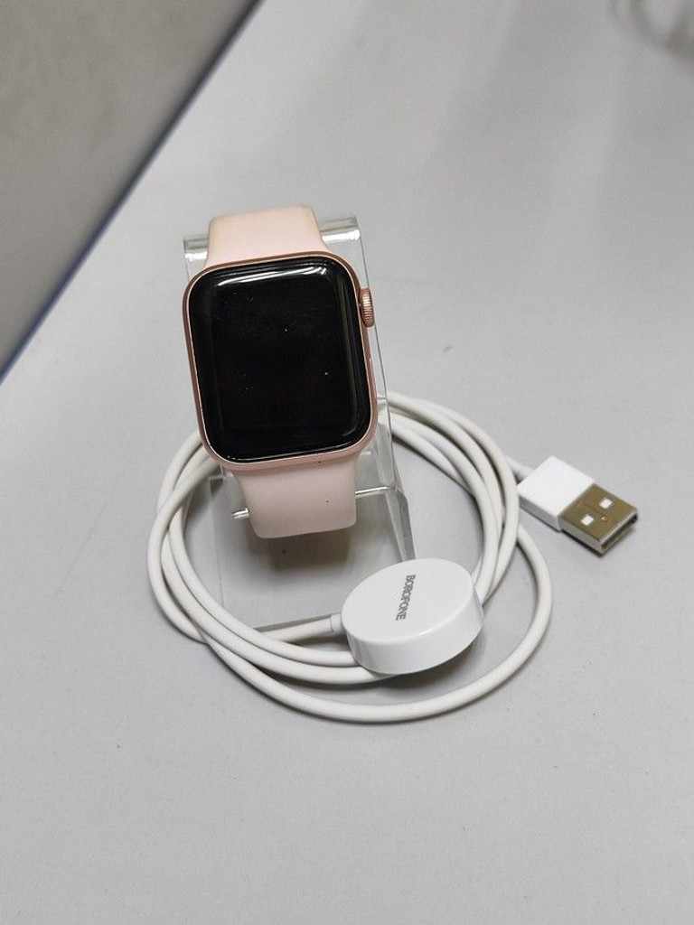 Оголошення Apple watch se gps 40mm aluminum case Б/У