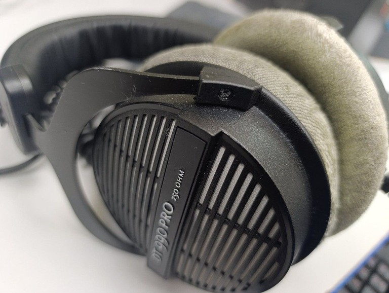 Дешево Beyerdynamic dt 990 pro lb 250 om з ломбарду